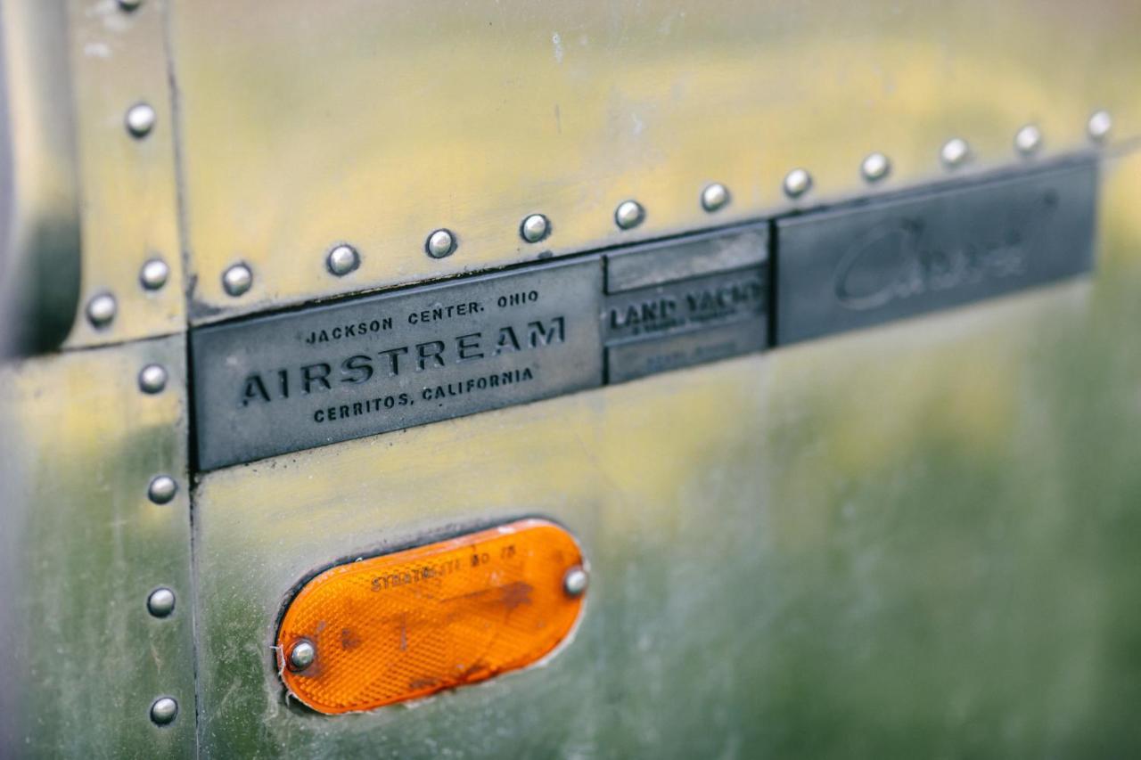 Silver Airstream Glamping & Rental Chichester Exterior photo